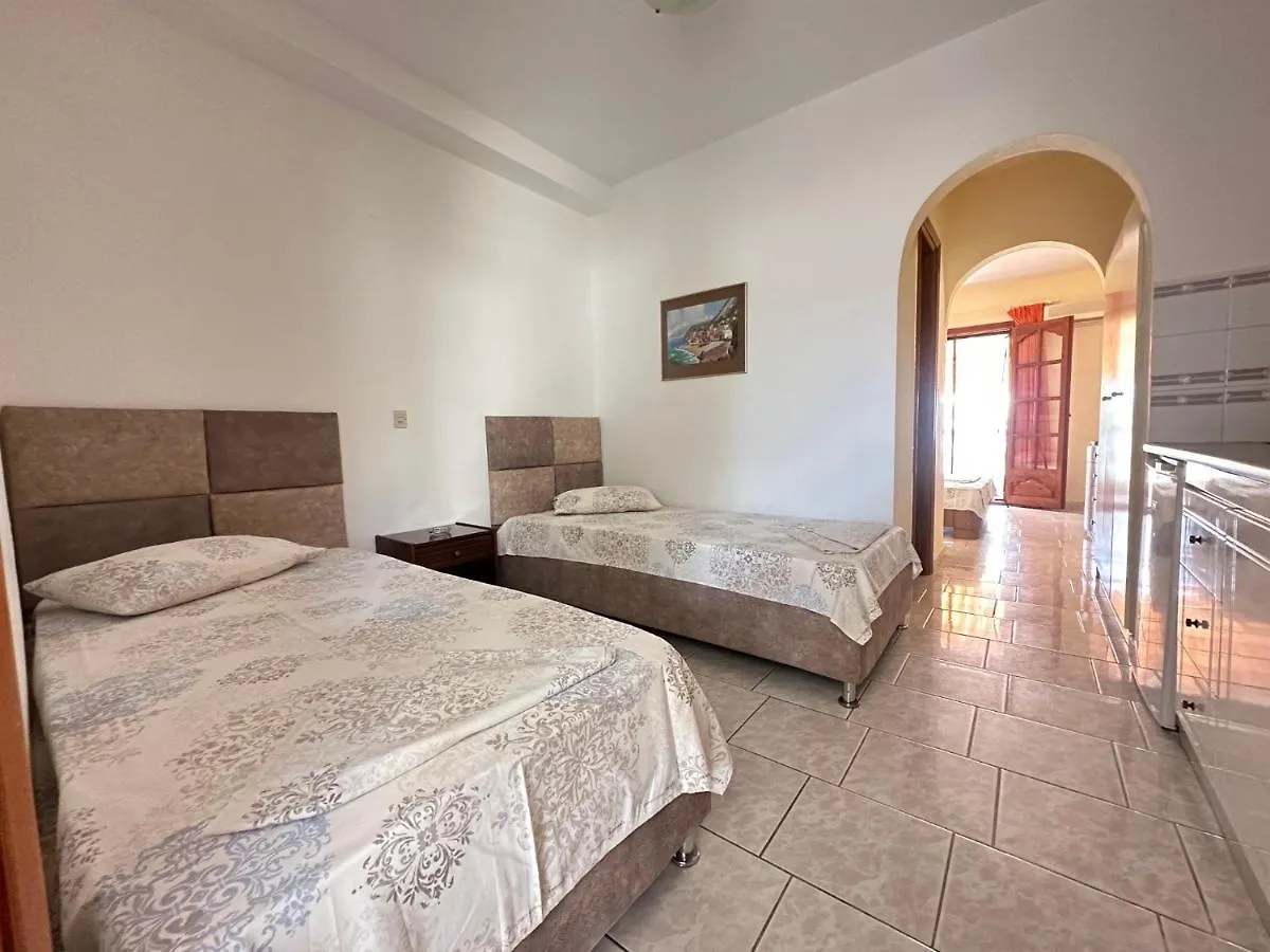 The Flower Apartments Toroni Aparthotel