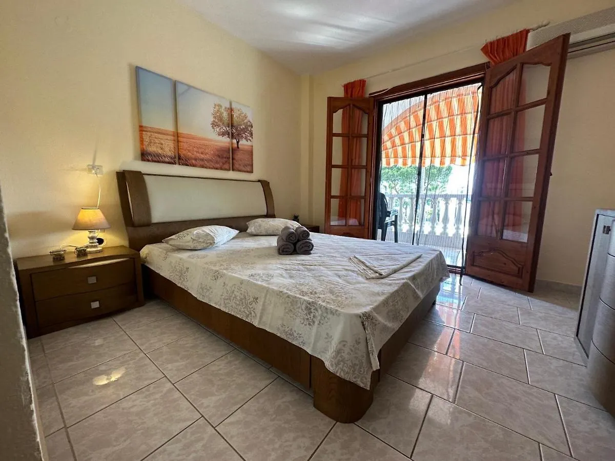 The Flower Apartments Toroni Aparthotel