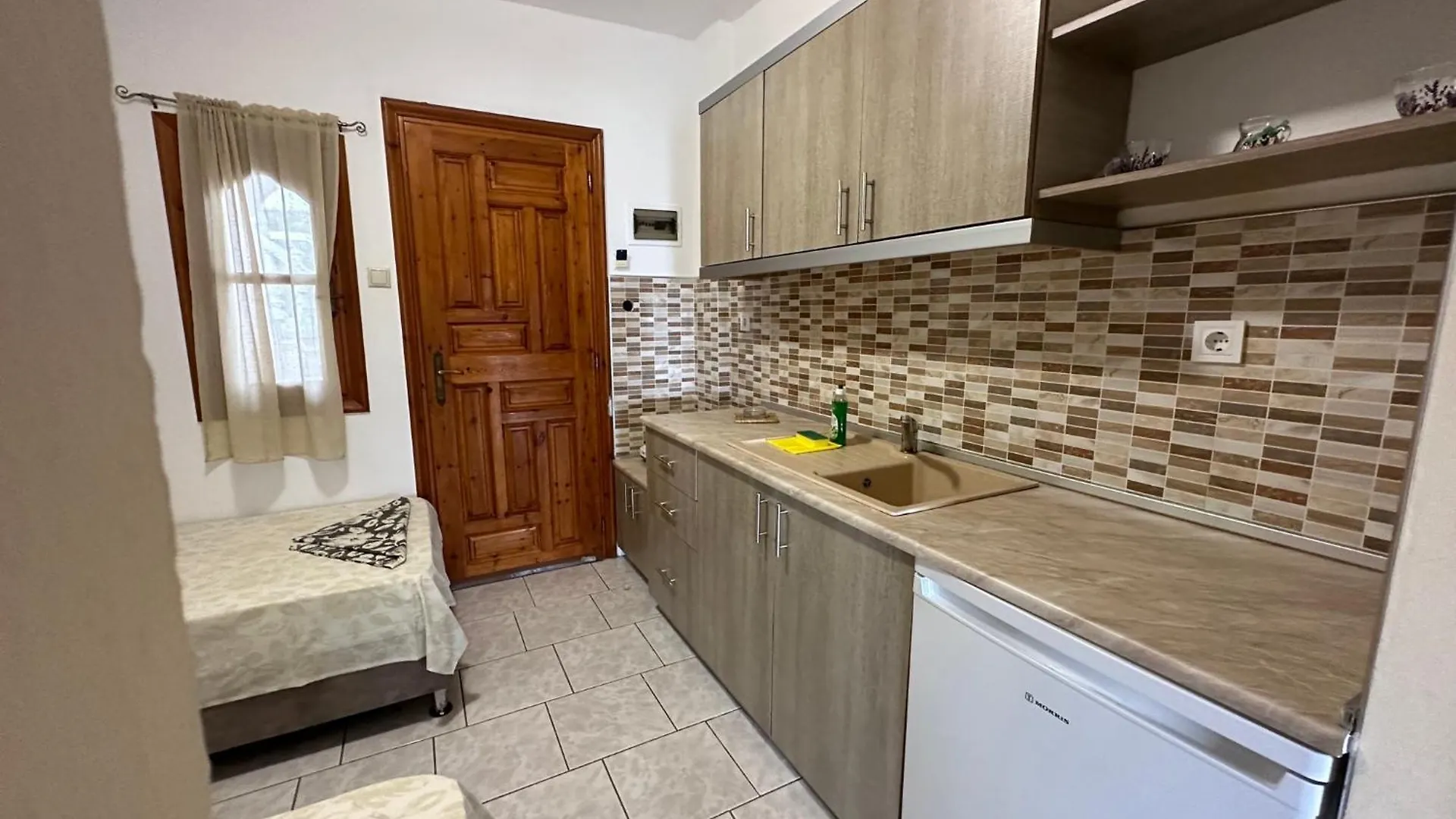 Aparthotel The Flower Apartments Toroni