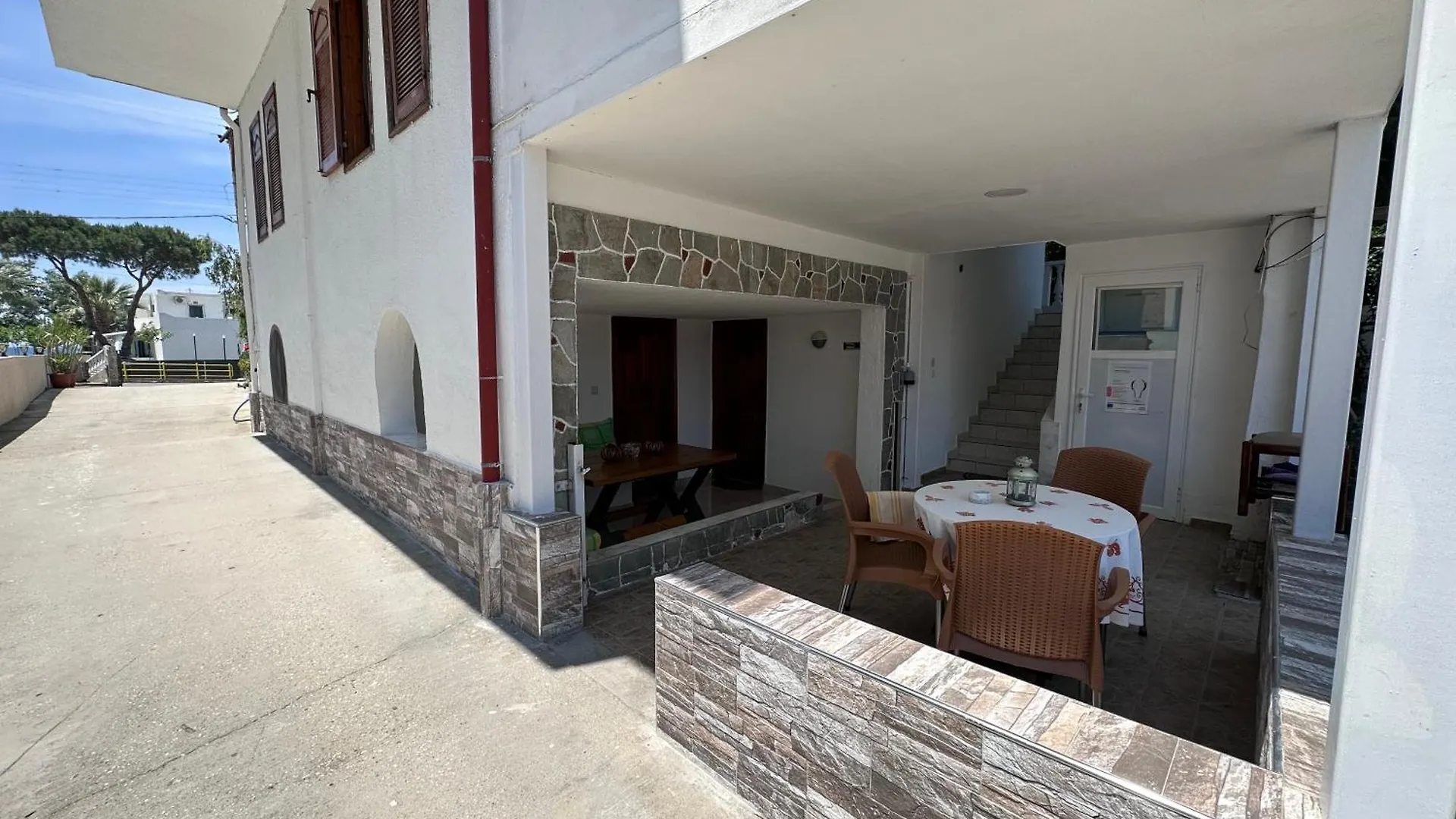 The Flower Apartments Toroni 0*,  Greece