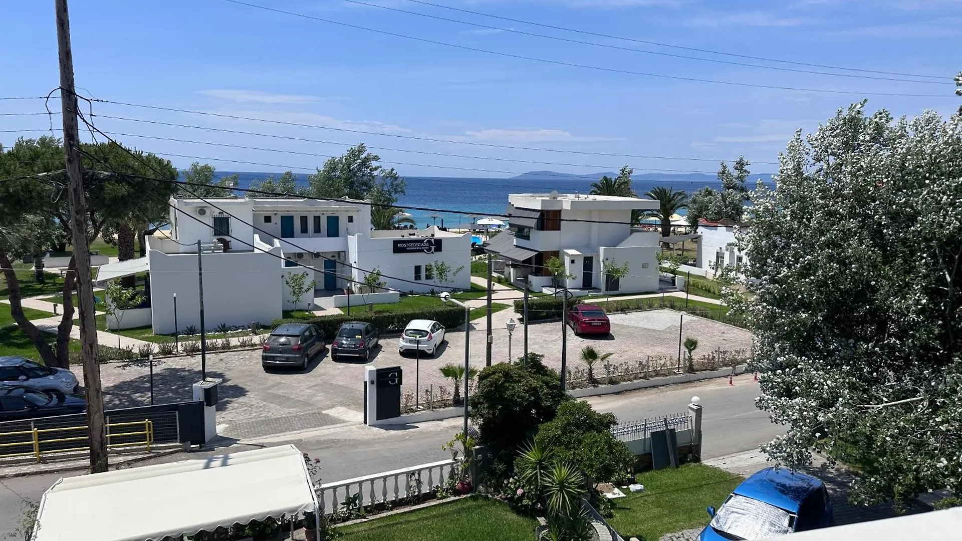 The Flower Apartments Toroni Aparthotel