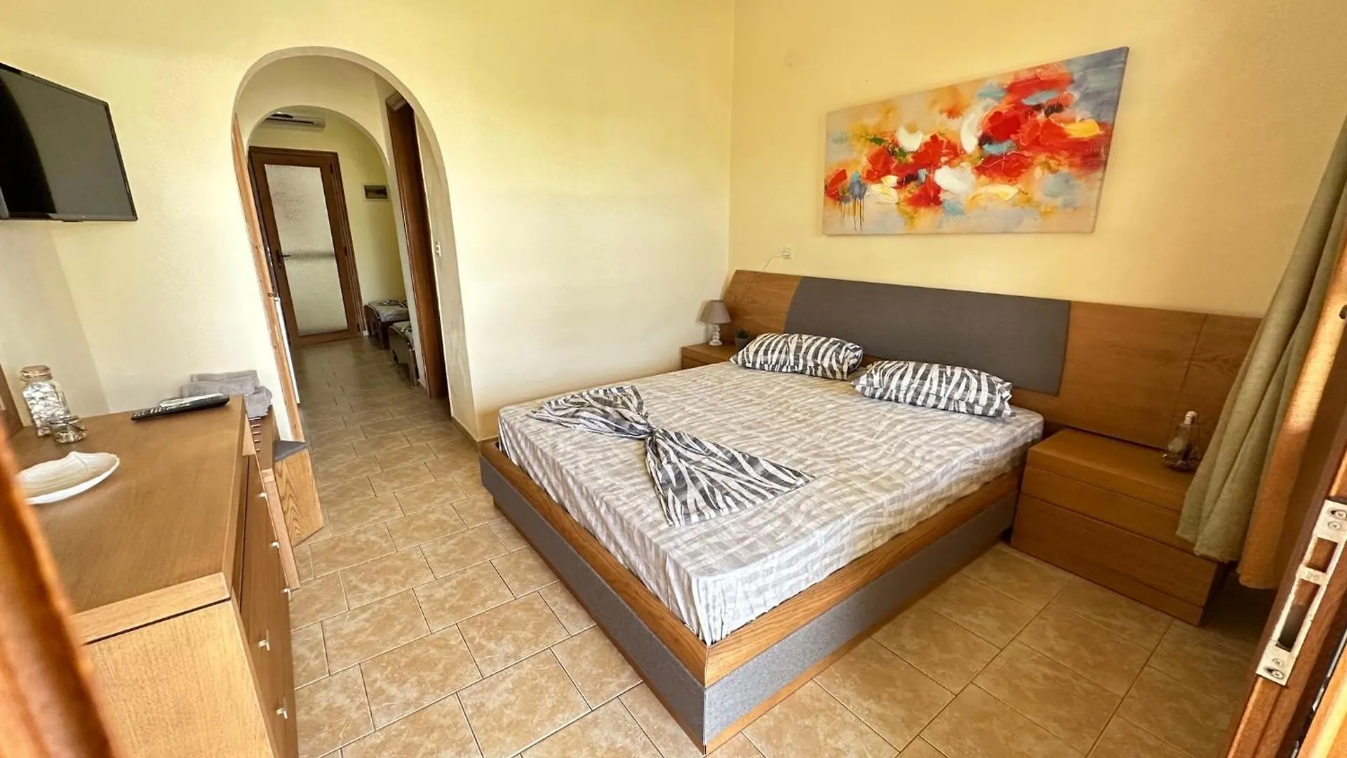 The Flower Apartments Toroni 0*,  Greece