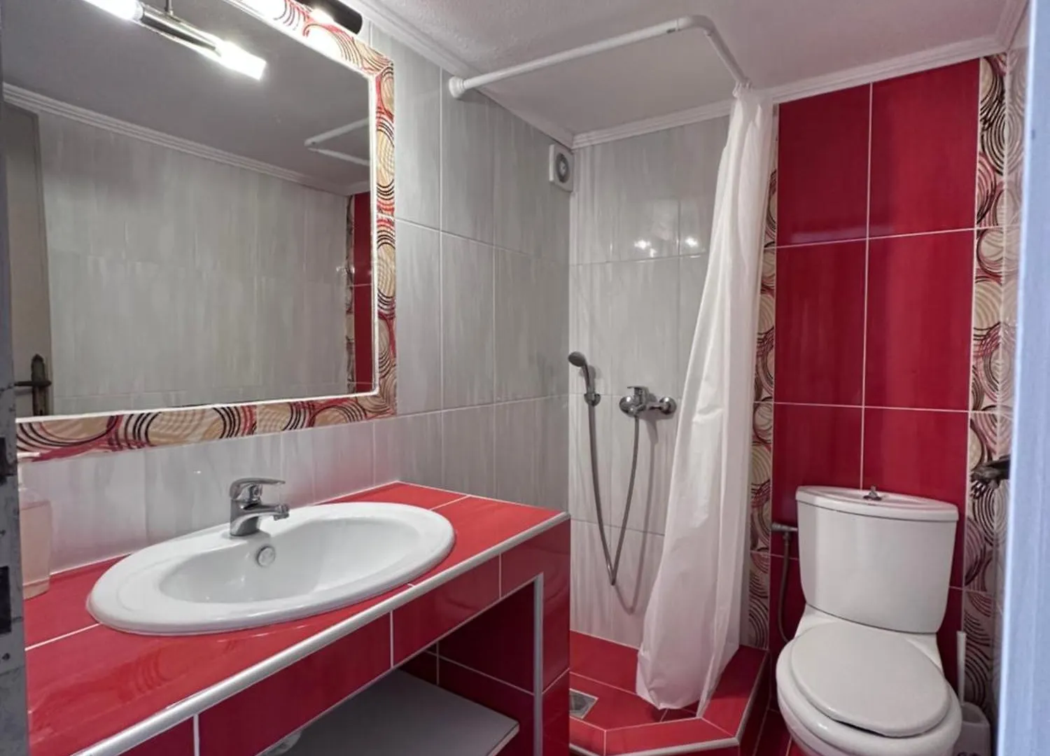 The Flower Apartments Toroni
