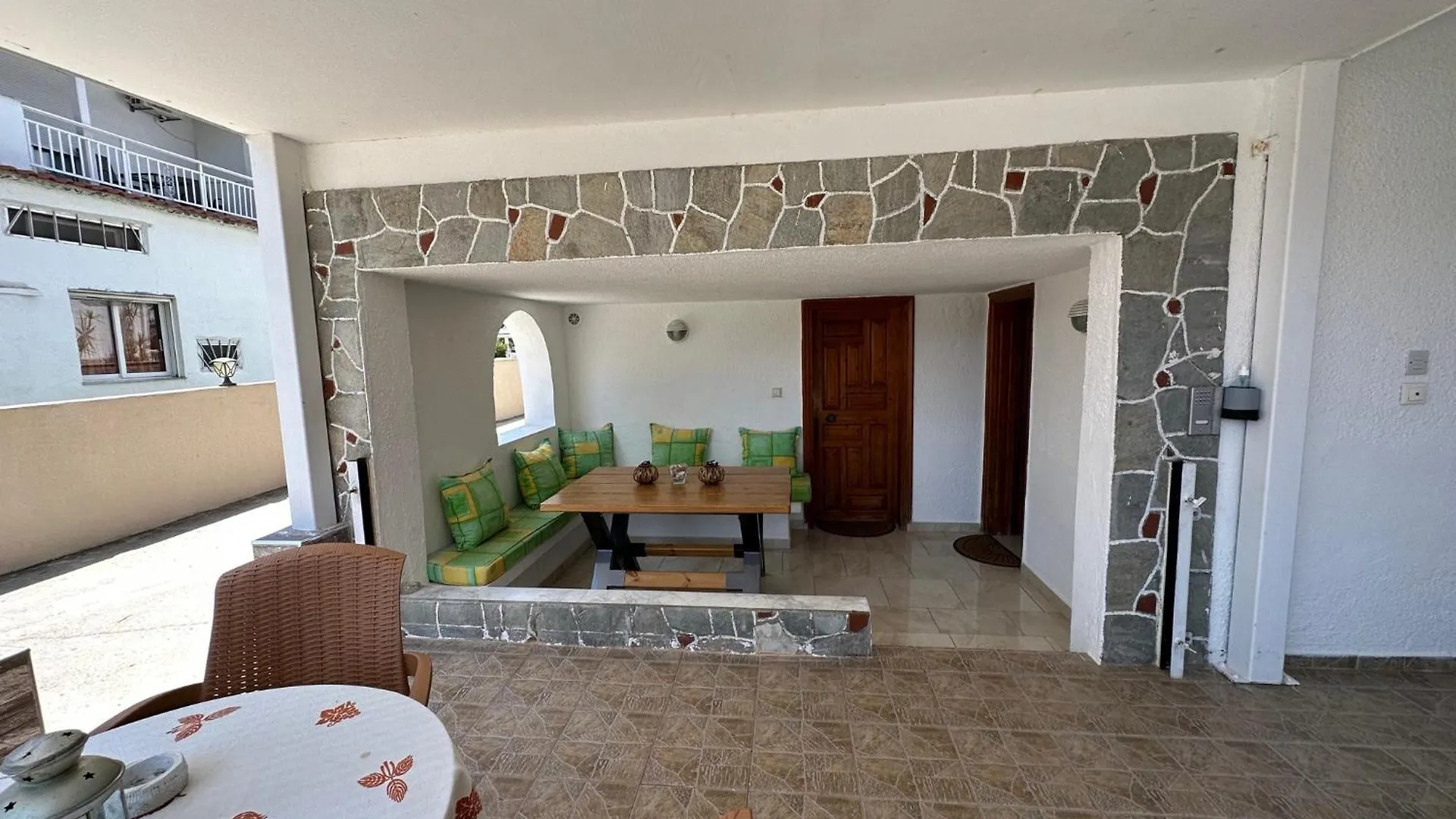 The Flower Apartments Toroni