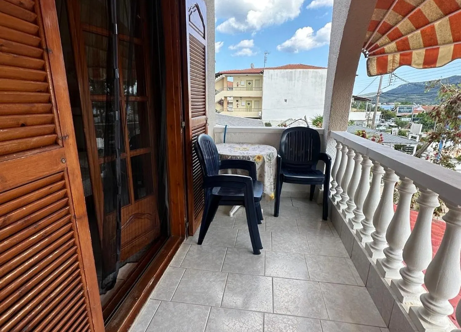 The Flower Apartments Toroni Aparthotel